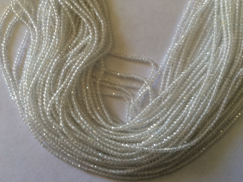 cut-white-topaz-gemstone