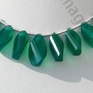 Green Onyx Twisted flat pear
