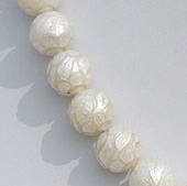 Pearl Carved Round