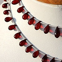 8 inch strand Garnet Gemstone  Tear Drops Briolette