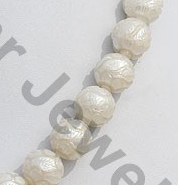 Pearl Carved Round