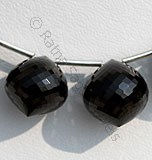 ブラックスピネルオニオンシェイプビーズ